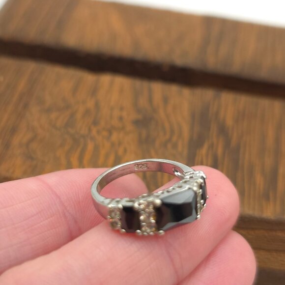 Size 6 Sterling Silver Black And Clear Cubic Zirconia Band Ring A203 - Picture 5 of 8